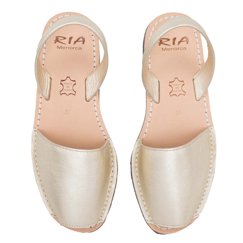 Klassische Avarcas de Menorca Sandalen für Damen in Gold