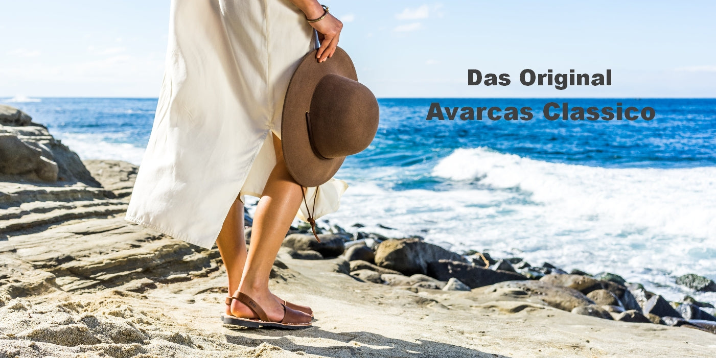 Die original Avarcas Classico Sandalen für Damen von RIA Menorca aus Spanien in der Avarcaria