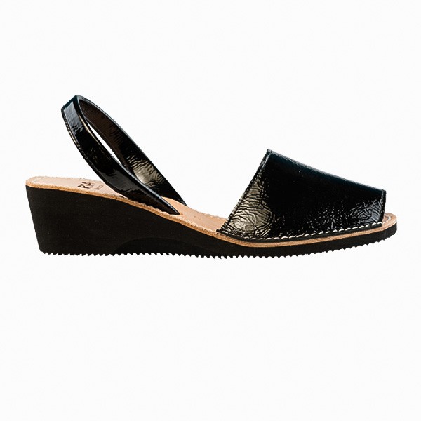 Damen Avarca Sandale mit Absatz im Profil.